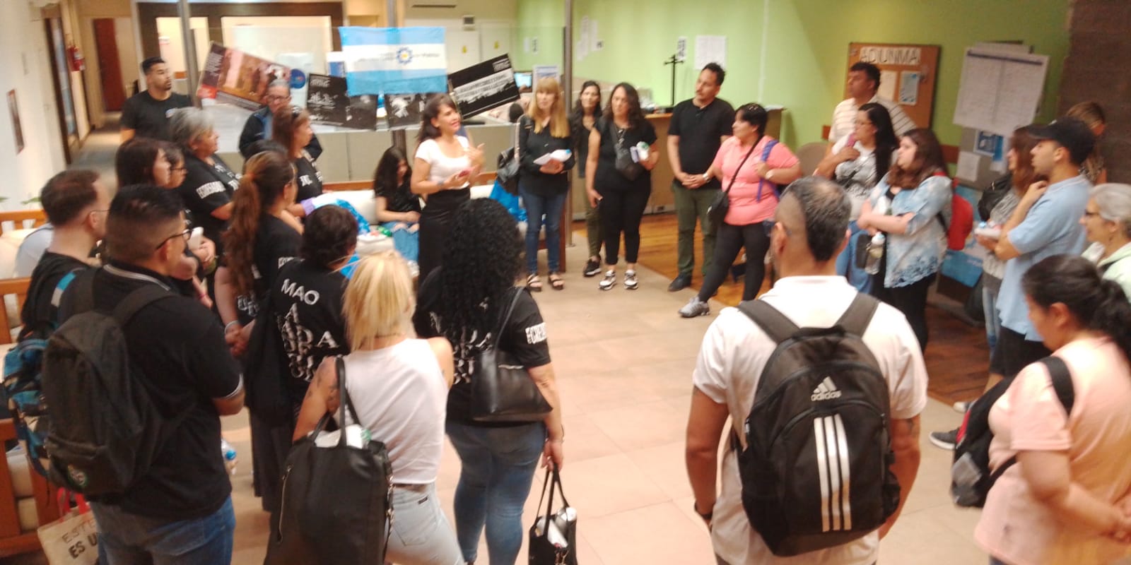 Visita de estudiantes a la UNMa - CENS 451 y 452 Lomas de Zamora y CENS 452 y 453 de Lanús.